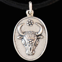 Load image into Gallery viewer, Minoan Bull Sterling Silver Pendant - Knossos Palace
