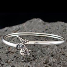 Load image into Gallery viewer, Horse Head Silver Bracelet - Symbol of Wealth - Prosperity
