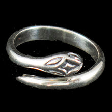 Load image into Gallery viewer, Minoan Snake Silver Ring Size Between Us 6 to 8 1/2 - Crete
