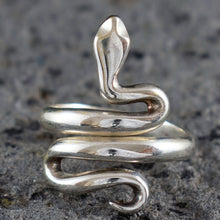 Load image into Gallery viewer, Minoan Snake Silver Ring Size Us 8 - Crete
