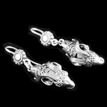 Load image into Gallery viewer, Capricorn Head Silver Earrings - High Quality Item - Ancient Greece
