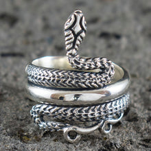 Load image into Gallery viewer, Minoan Snake Silver Ring Size Us 8 - Crete
