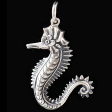 Load image into Gallery viewer, Seahorse Silver Pendant - Hippocampus
